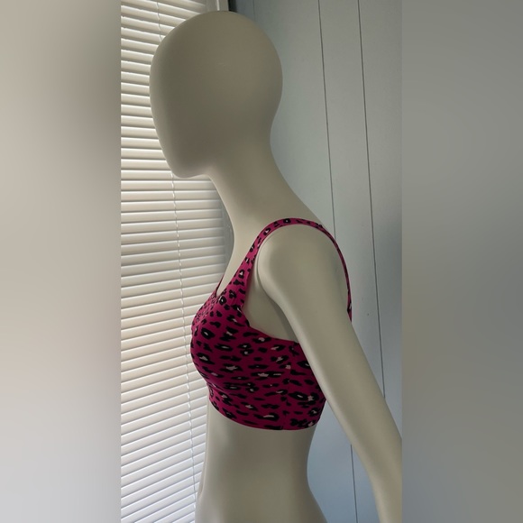 Rare No Boundaries Pink Cheetah Leopard Animal Print Sports Bra Size Medium - Picture 3 of 9
